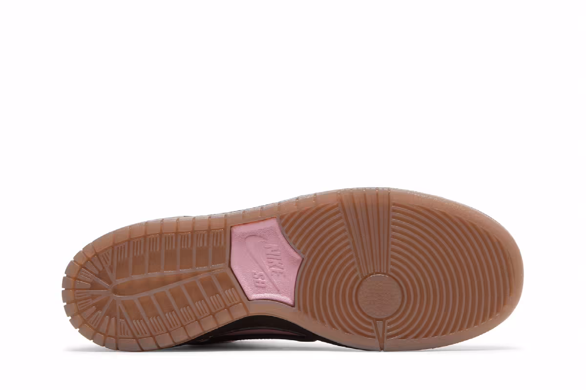 KCDC x Nike Dunk High SB 20th Anniversary, view 5