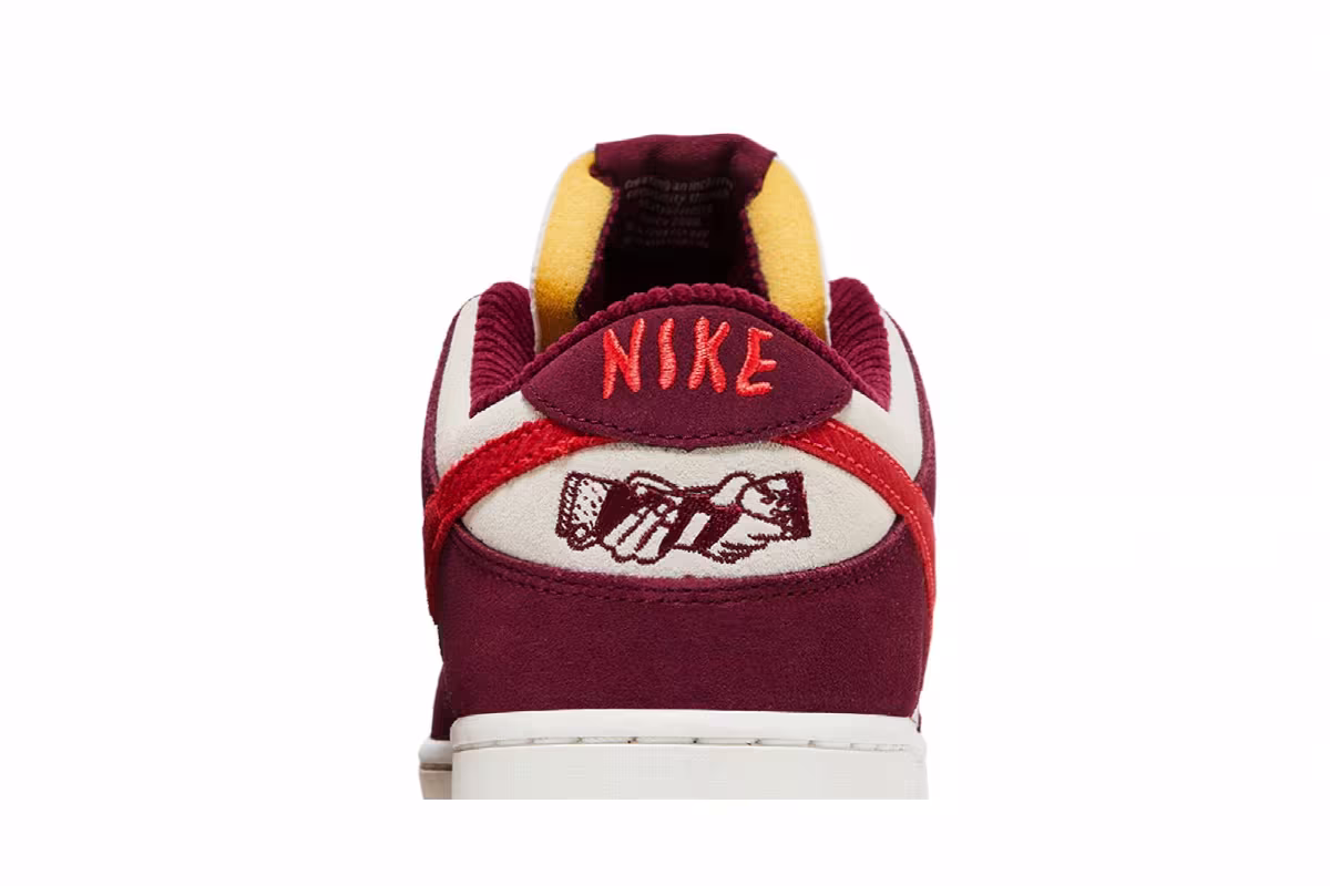 Nike Skate Like a Girl x Dunk Low SB Special Box, view 8
