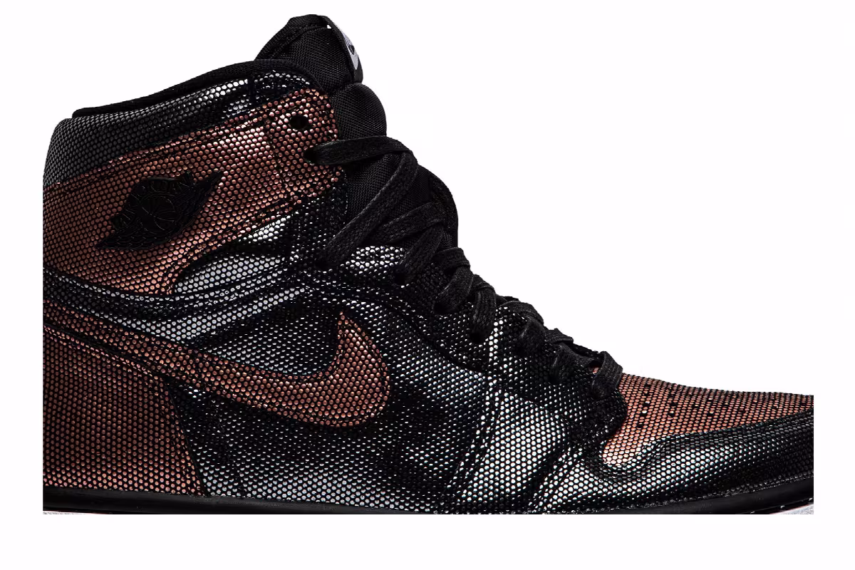 Women's Air Jordan 1 High OG Fearless, view 3