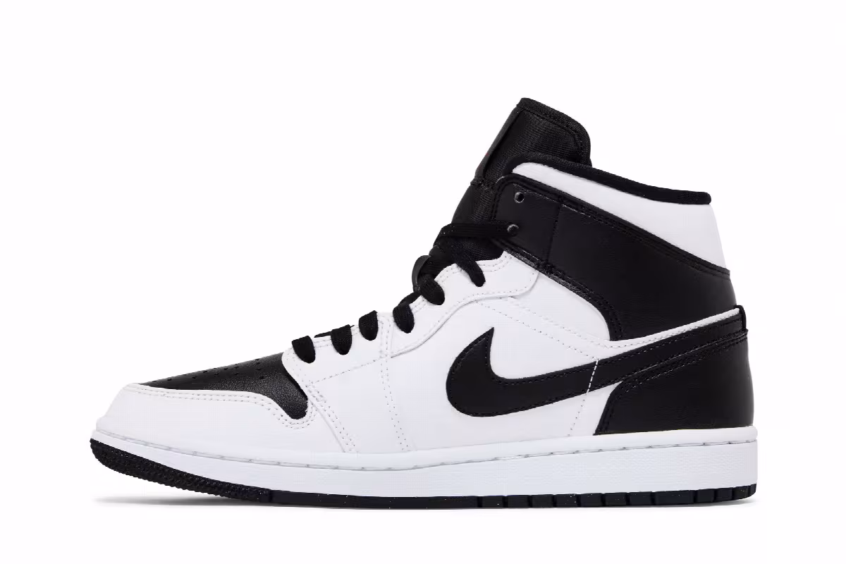Women's Air Jordan 1 Mid White Black, view 4
