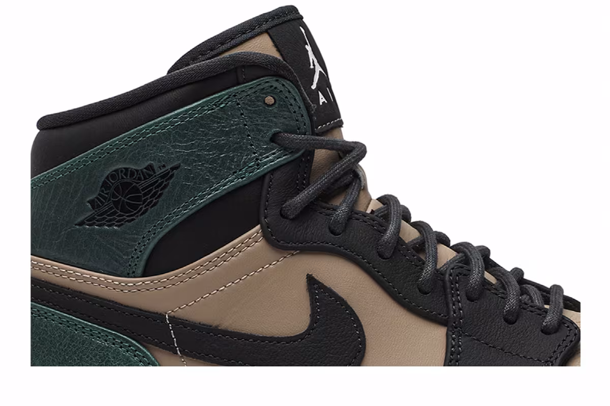 Women's Air Jordan 1 High Premium Mystic Green, view 3