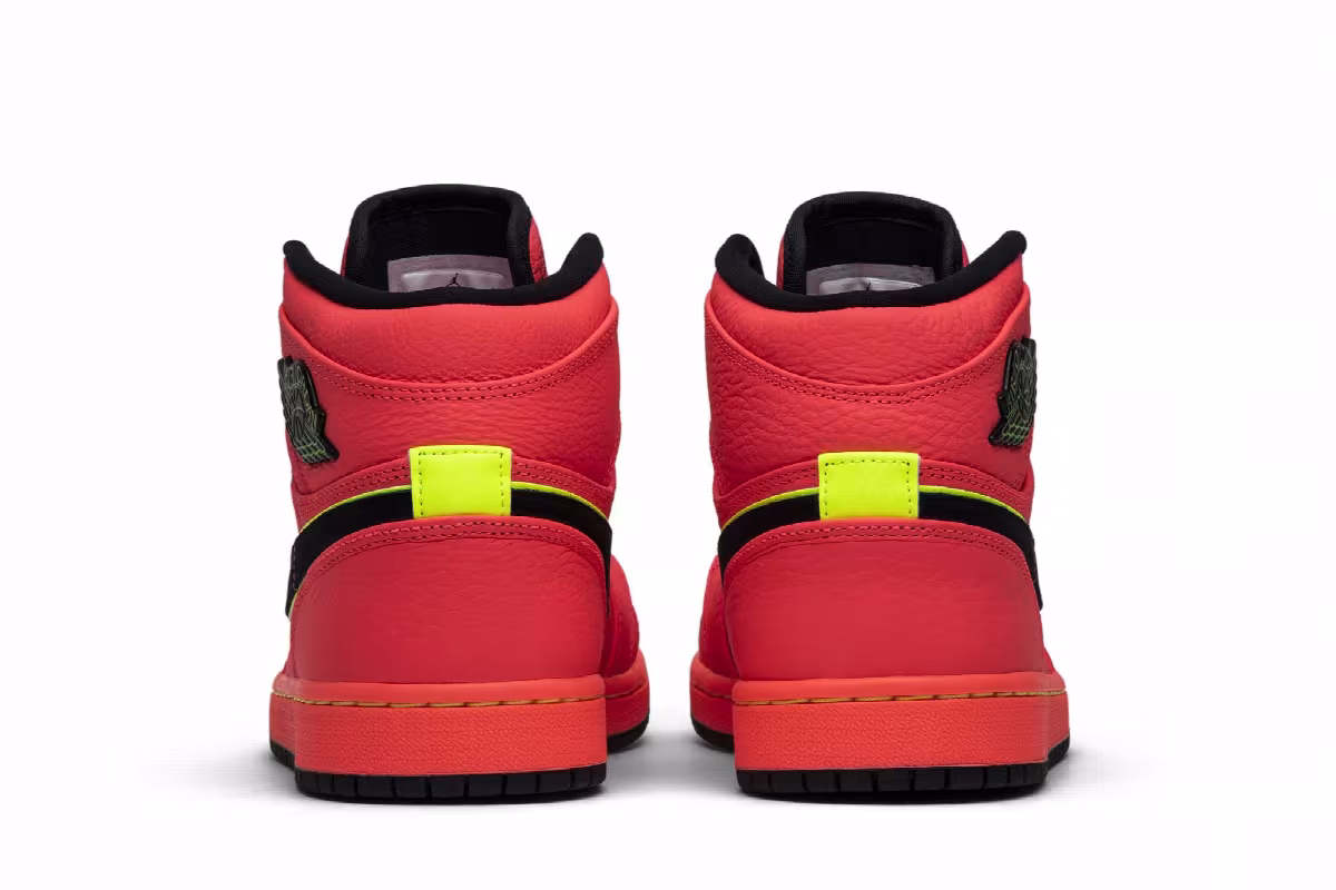 Women's Air Jordan 1 High Premium Hot Punch, view 7