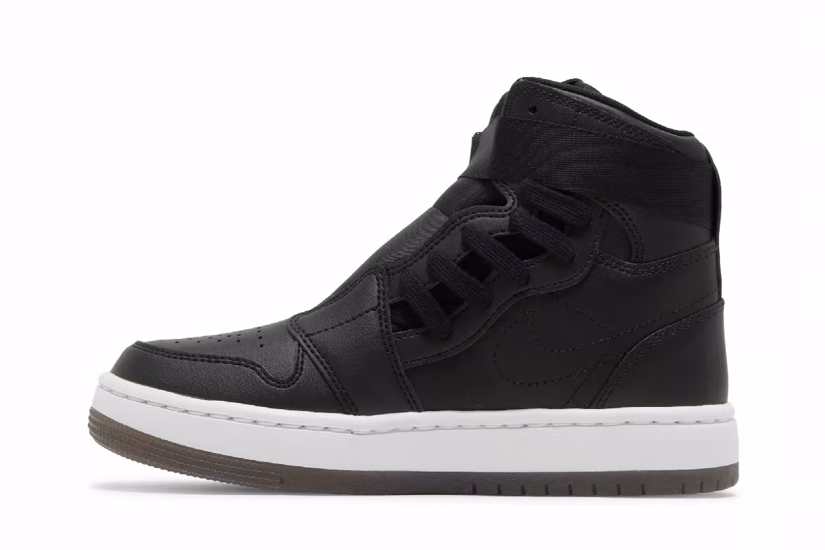 Women's Air Jordan 1 Nova XX Black, view 4
