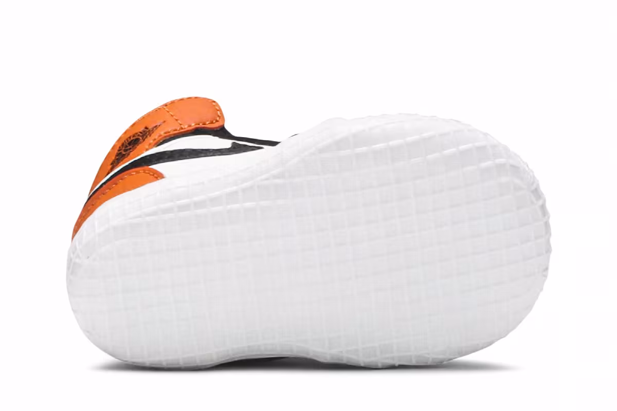 Air Jordan 1 Crib Bootie Shattered Backboard, view 5