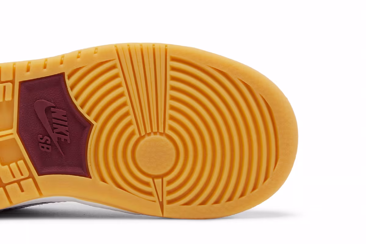 Nike Dunk Low Premium SB TD Philadelphia Phillies, view 6