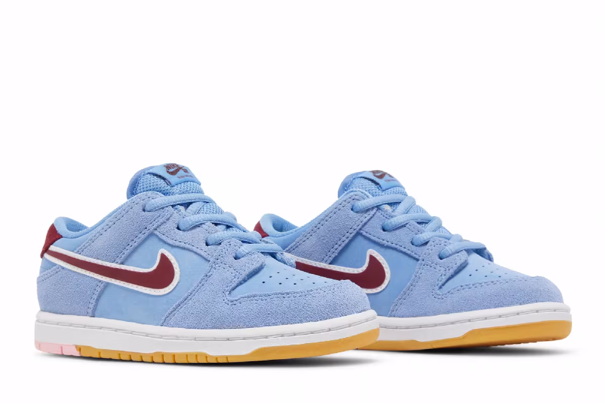 Nike Dunk Low Premium SB TD Philadelphia Phillies, view 9
