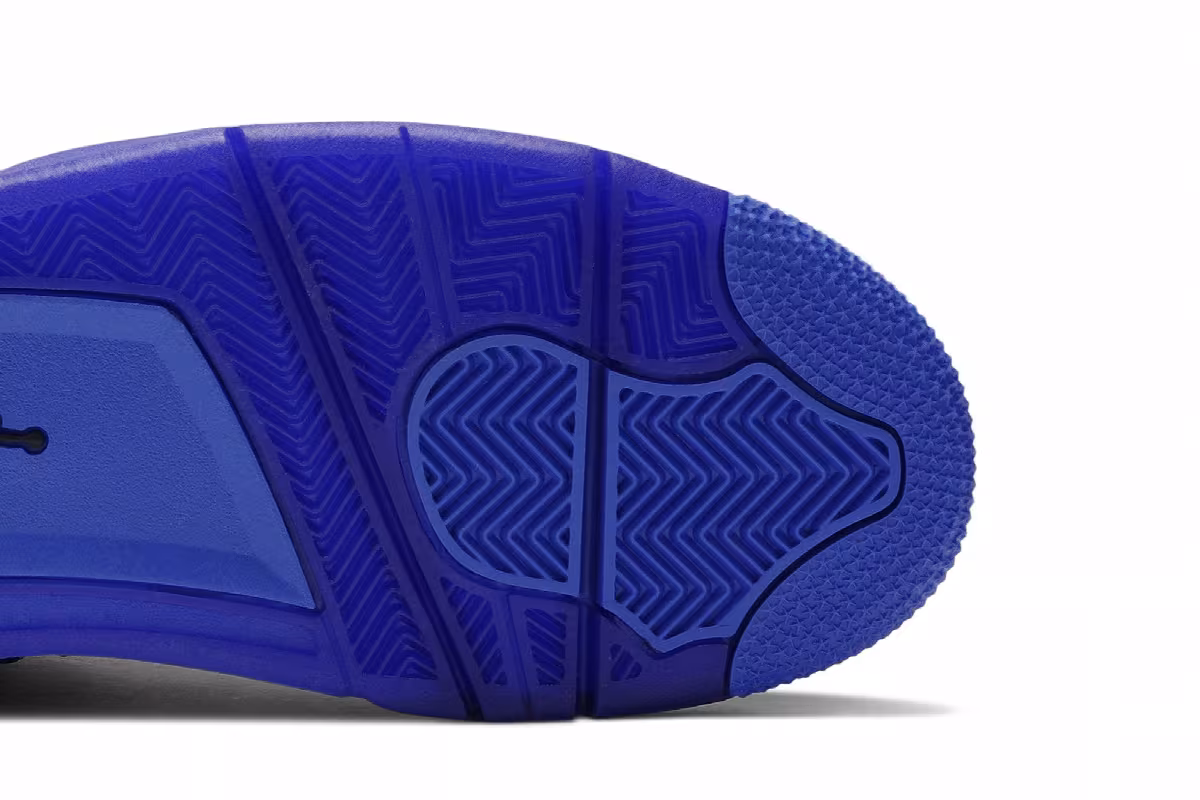 Air Jordan 4 Flyknit Hyper Royal, view 6