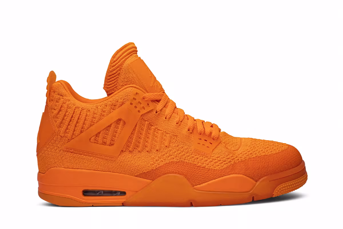 Air Jordan 4 Flyknit Total Orange, view 2