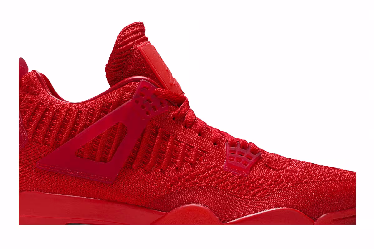 Air Jordan 4 Flyknit University Red, view 3