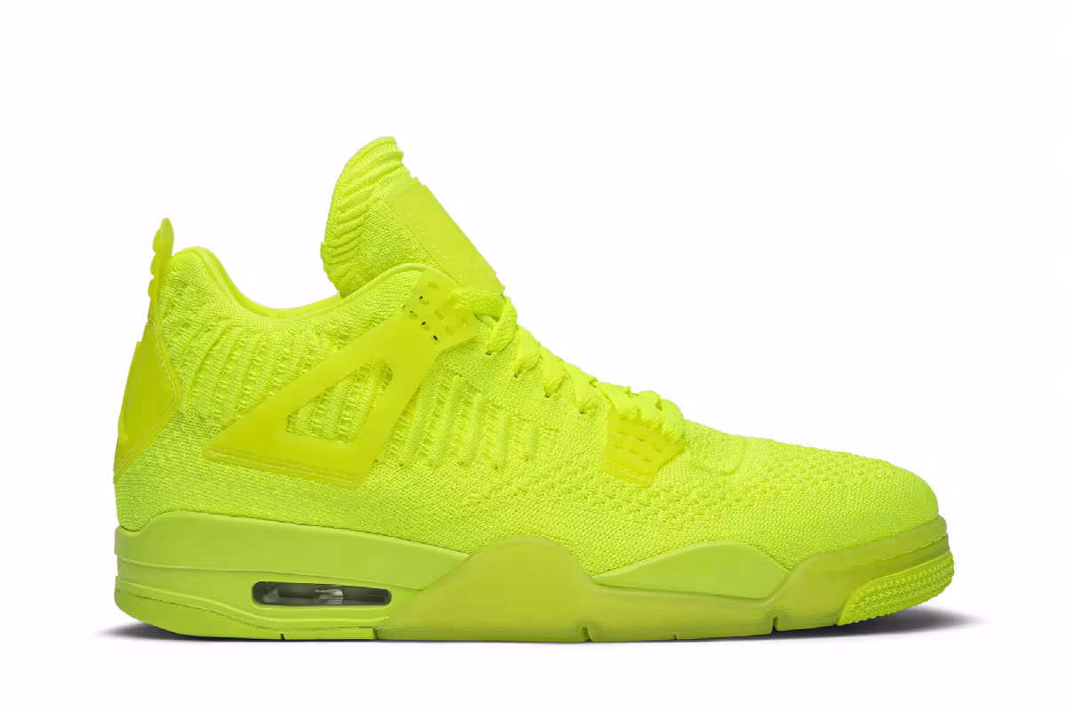 Air Jordan 4 Flyknit Volt, view 2