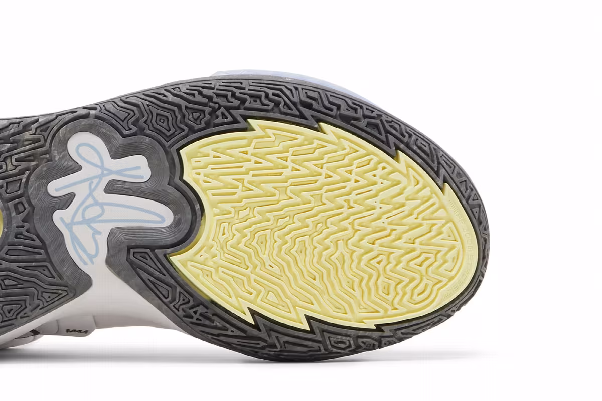 Nike Kyrie Infinity Smoke and Mirrors, view 6