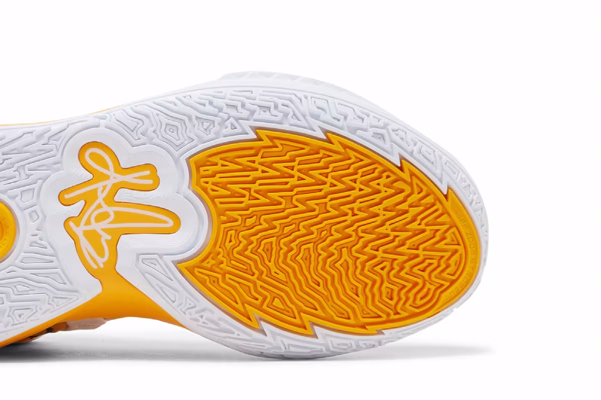 Nike Kyrie Infinity TB University Gold, view 6