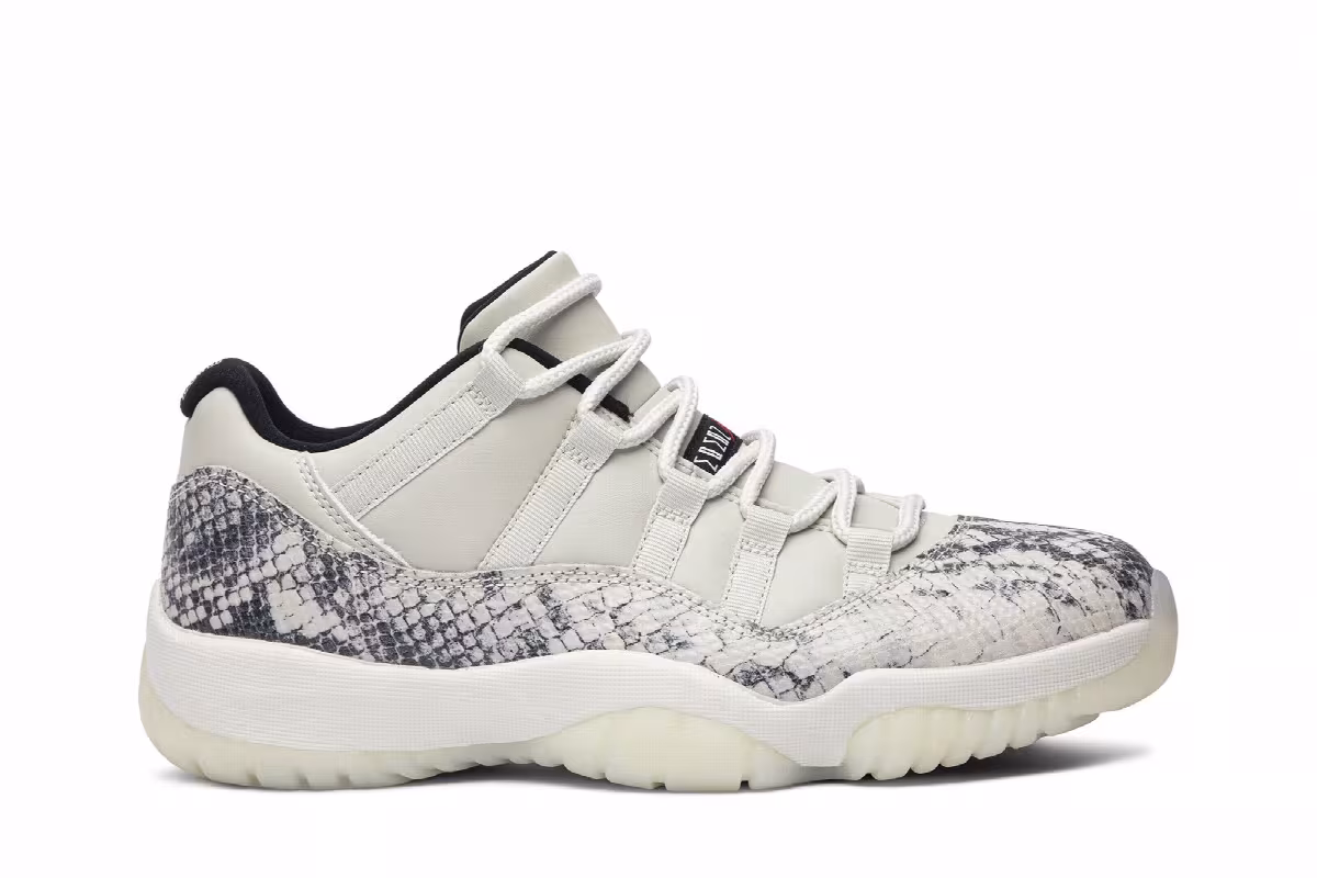 Air Jordan 11 Low Light Bone Snakeskin, view 2