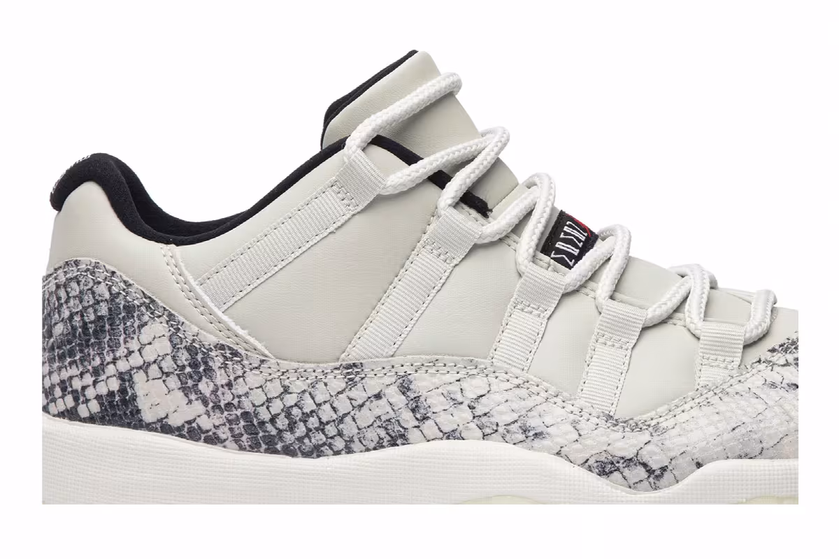 Air Jordan 11 Low Light Bone Snakeskin, view 3