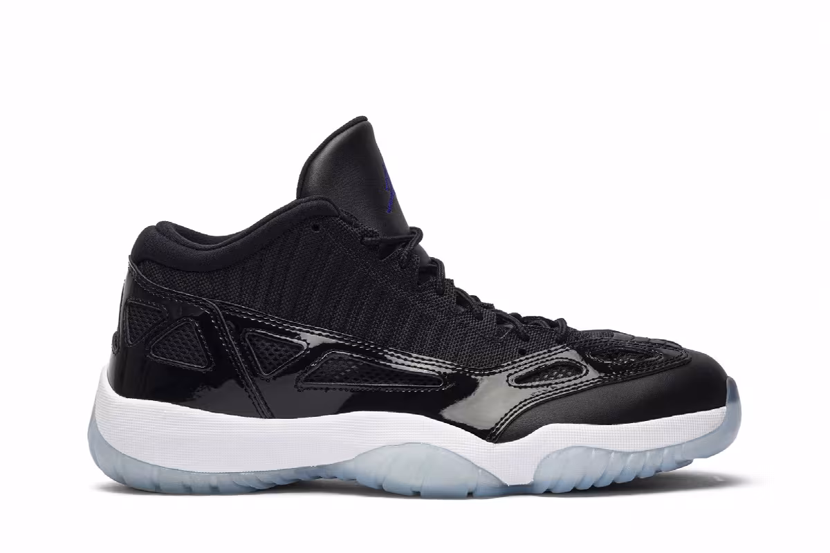 Air Jordan 11 Low IE Space Jam, view 2