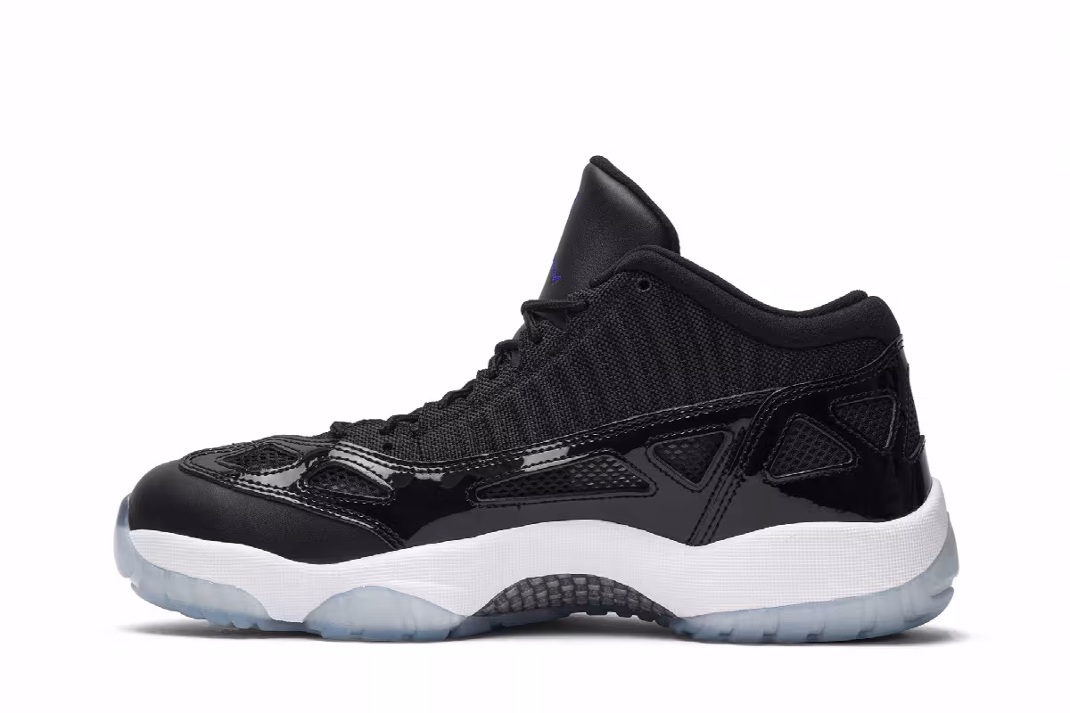 Air Jordan 11 Low IE Space Jam, view 4