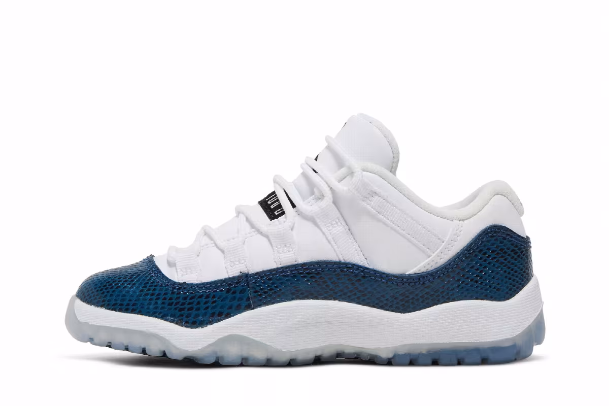 Air Jordan 11 Low PS Navy Snakeskin 2019, view 4