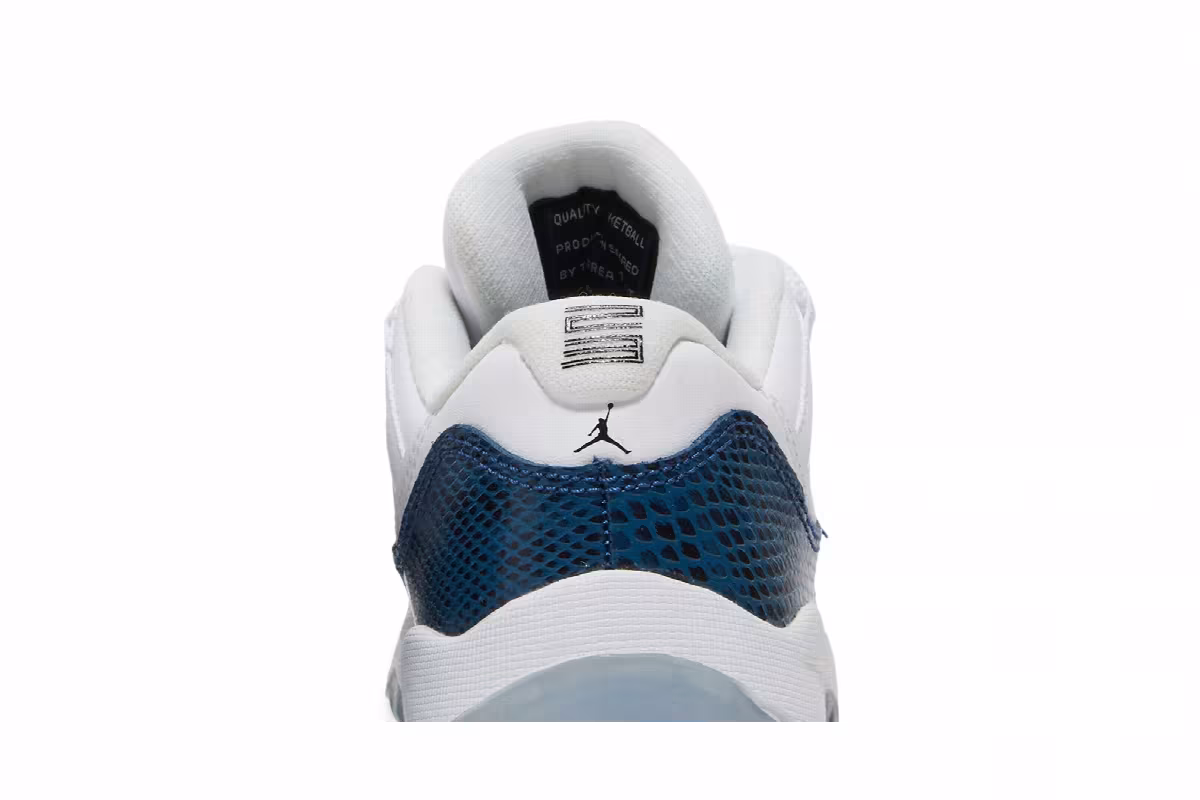Air Jordan 11 Low PS Navy Snakeskin 2019, view 8