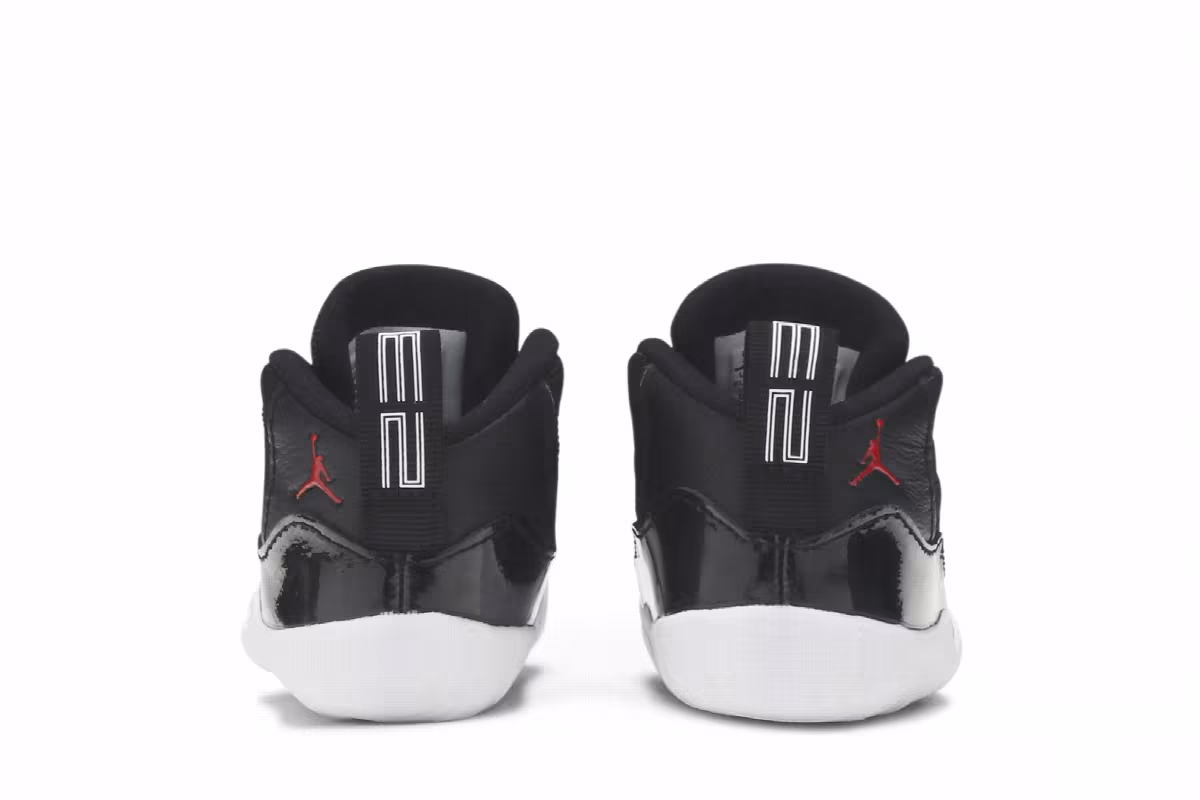 Air Jordan 11 Crib Bootie Black, view 7
