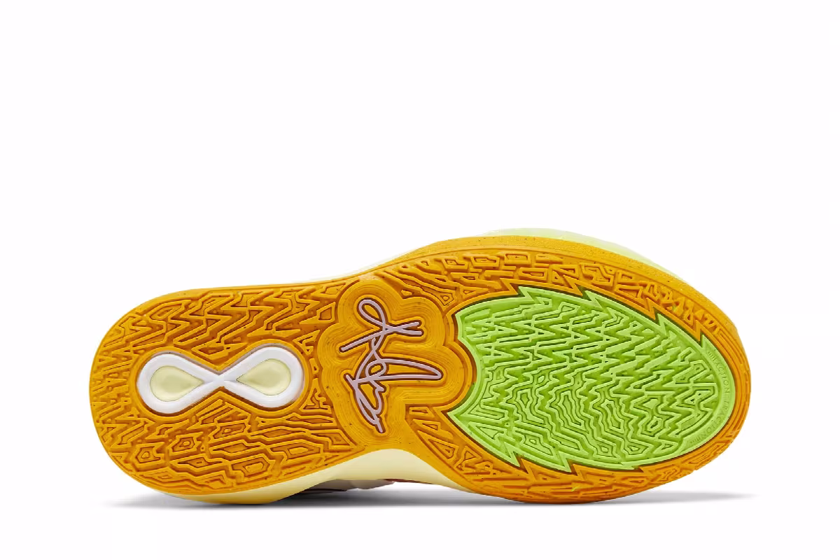 Nike Kyrie Infinity GS Pyramid, view 5