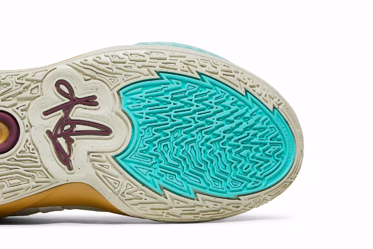 Sue Bird x Nike Kyrie Infinity GS Golden Tribute, view 6
