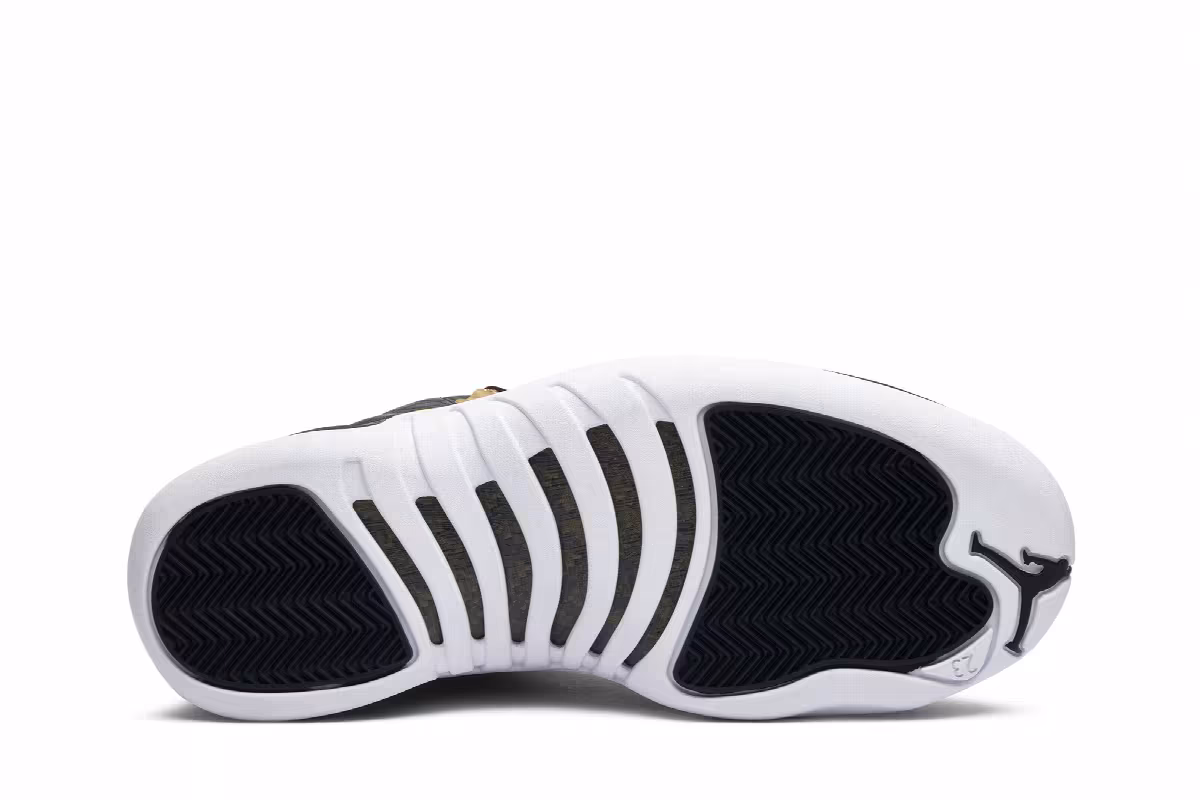 Women's Air Jordan 12 Reptile, view 5