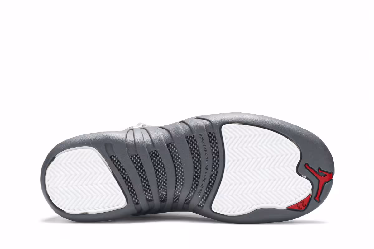 Air Jordan 12 BG Dark Grey, view 5
