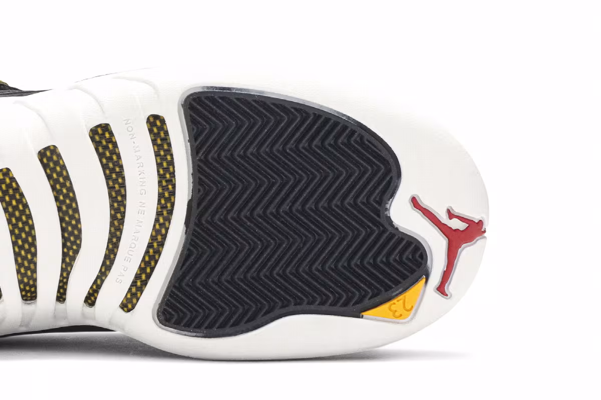 Air Jordan 12 GS Reverse Taxi, view 6