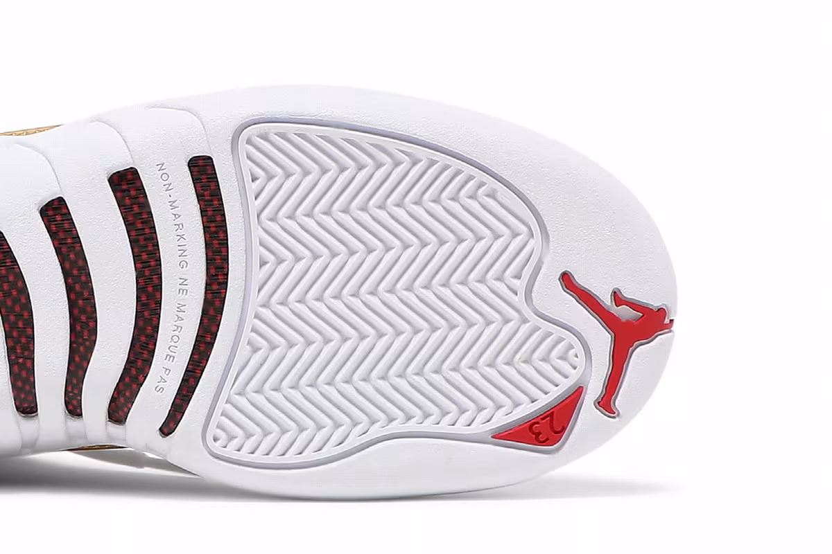 Air Jordan 12 GS FIBA, view 6