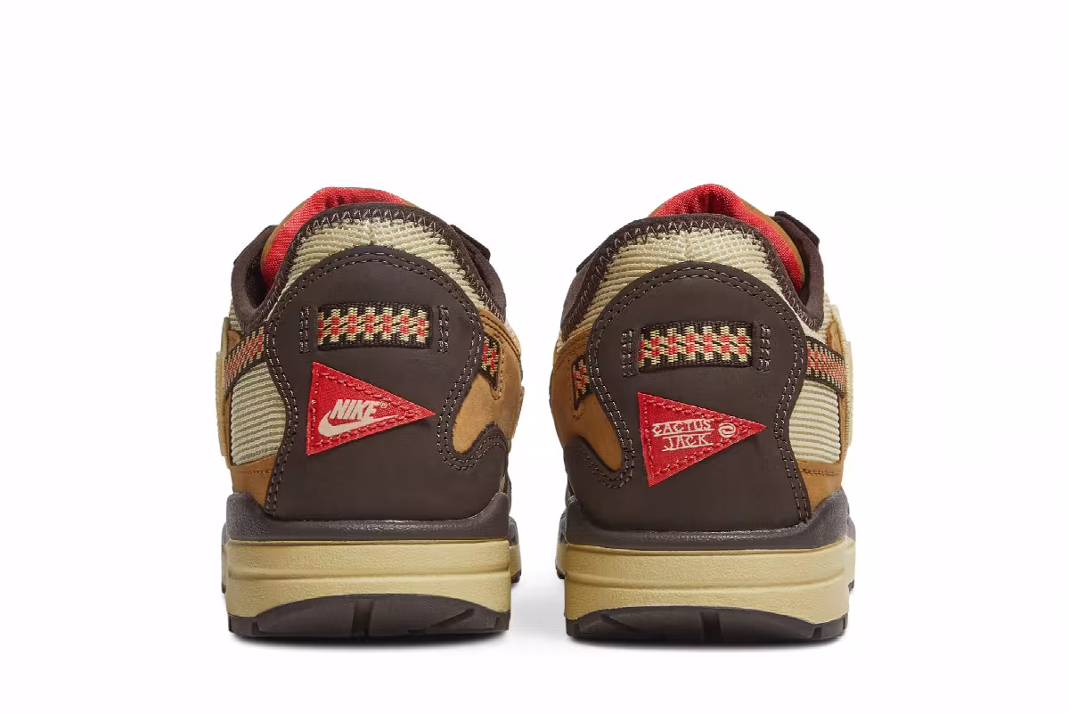 Travis Scott x Nike Air Max 1 Baroque Brown, view 7