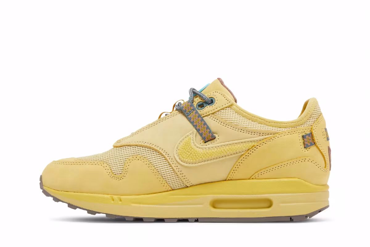 Travis Scott x Nike Air Max 1 Saturn Gold, view 4