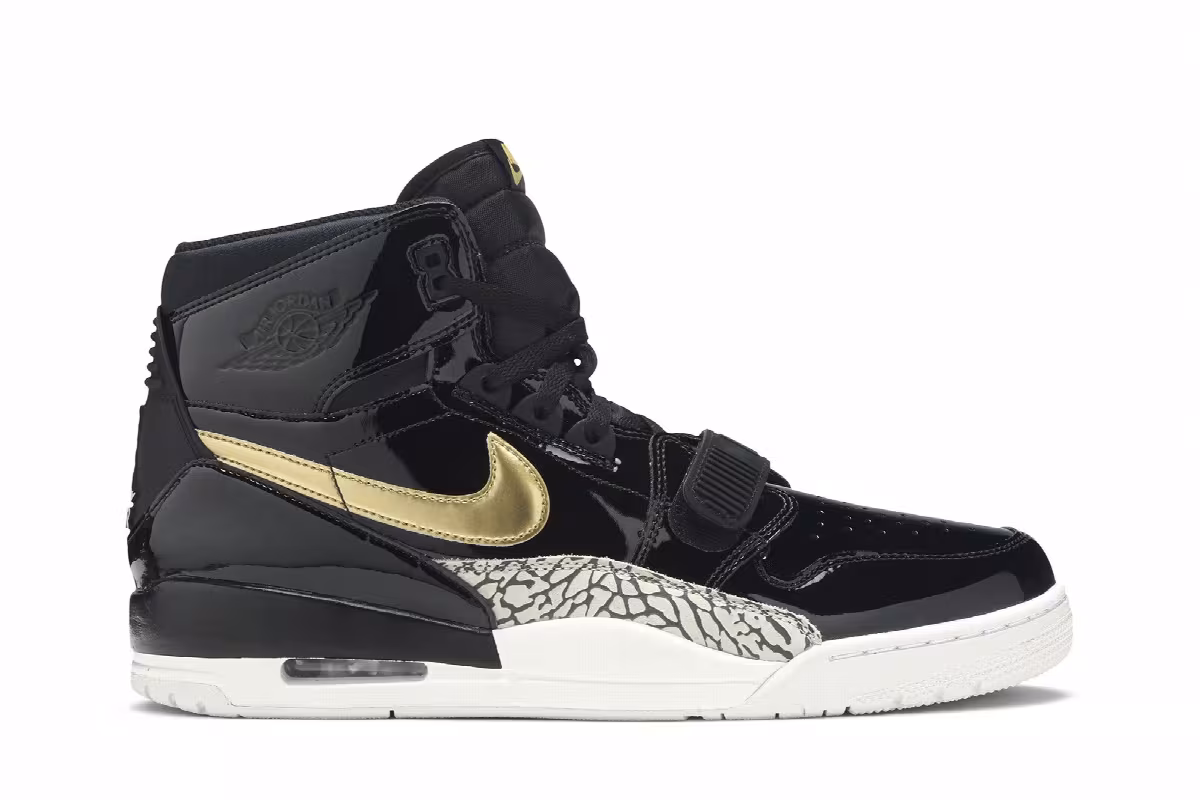 Air Jordan Legacy 312 Black Gold, view 2
