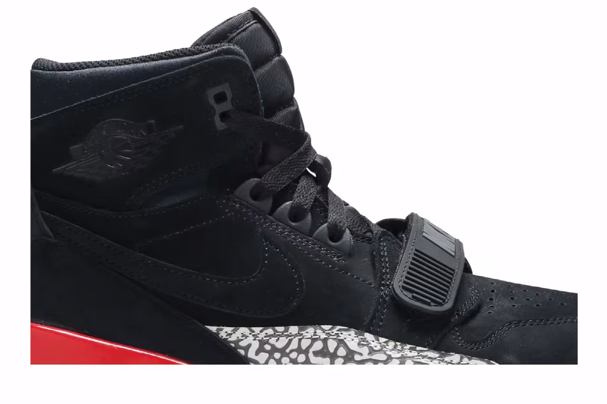 Air Jordan Legacy 312 Black Suede, view 3