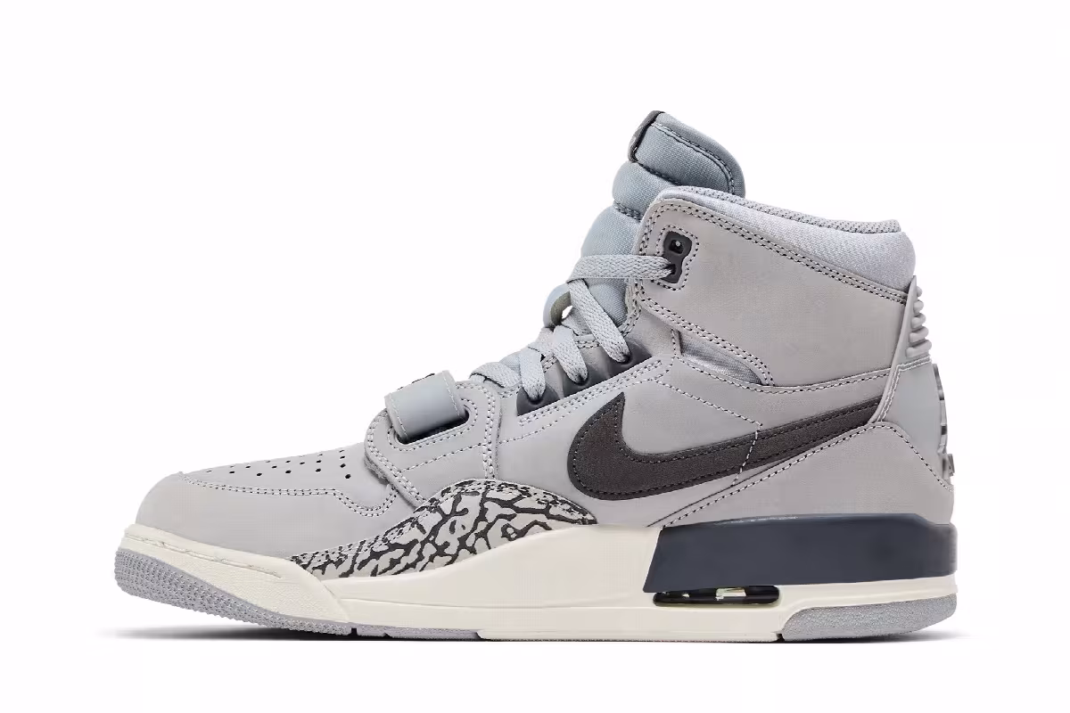 Air Jordan Legacy 312 Wolf Grey, view 4