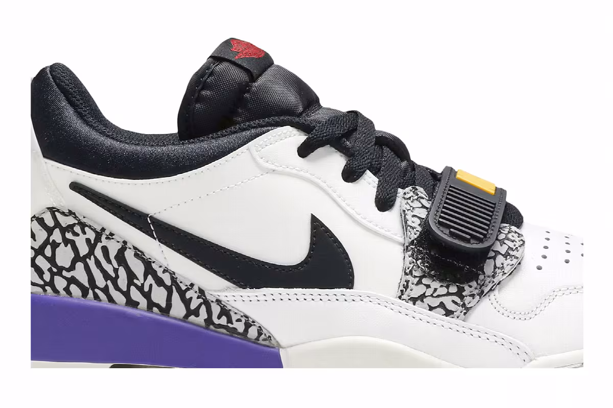 Air Jordan Legacy 312 Low Lakers, view 3