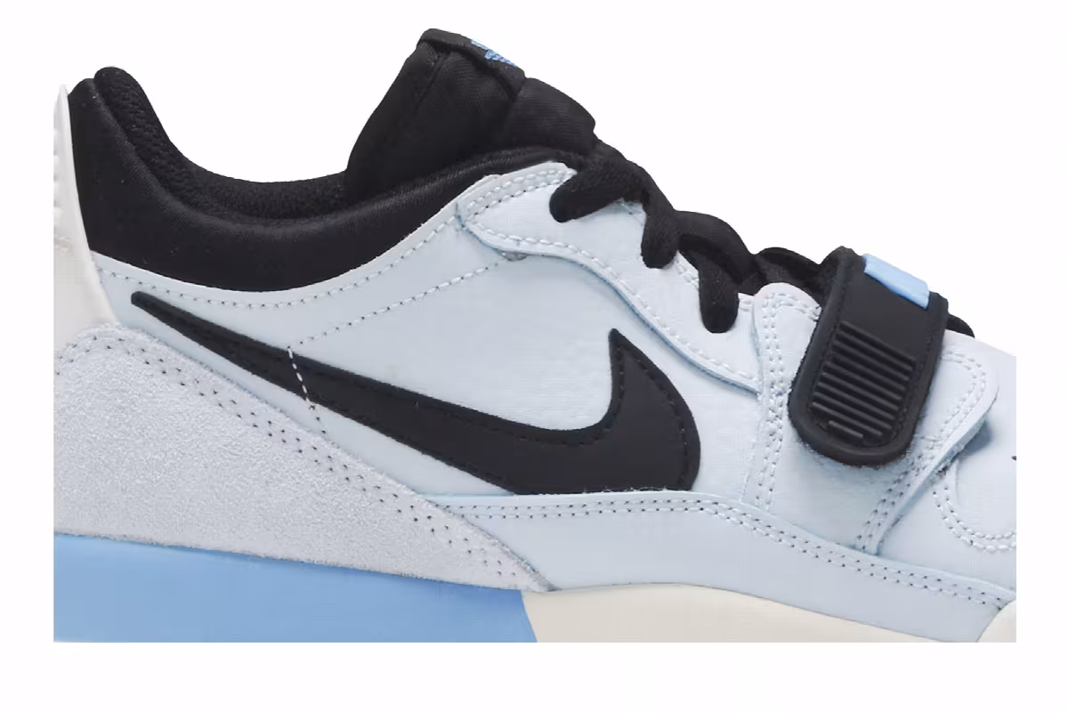 Air Jordan Legacy 312 Low GS Pale Blue, view 3