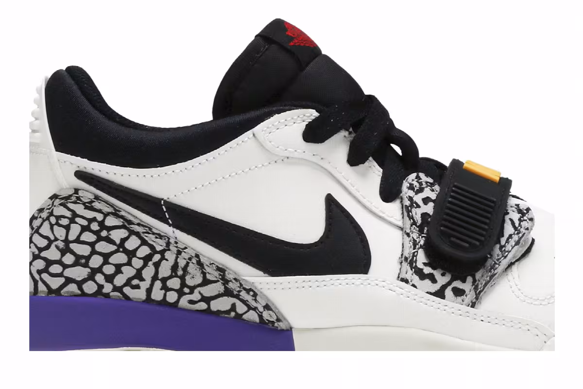 Air Jordan Legacy 312 Low GS Lakers, view 3