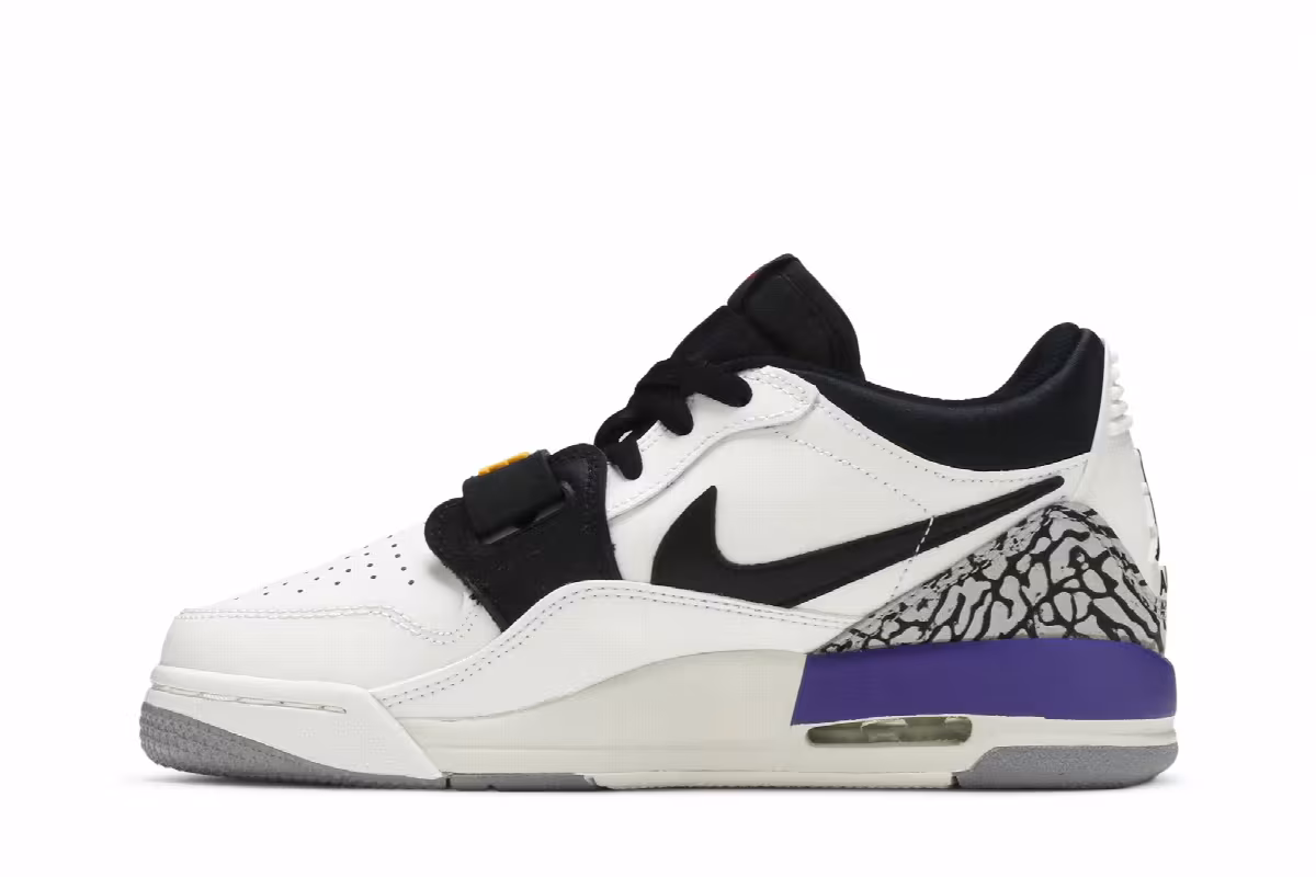 Air Jordan Legacy 312 Low GS Lakers, view 4