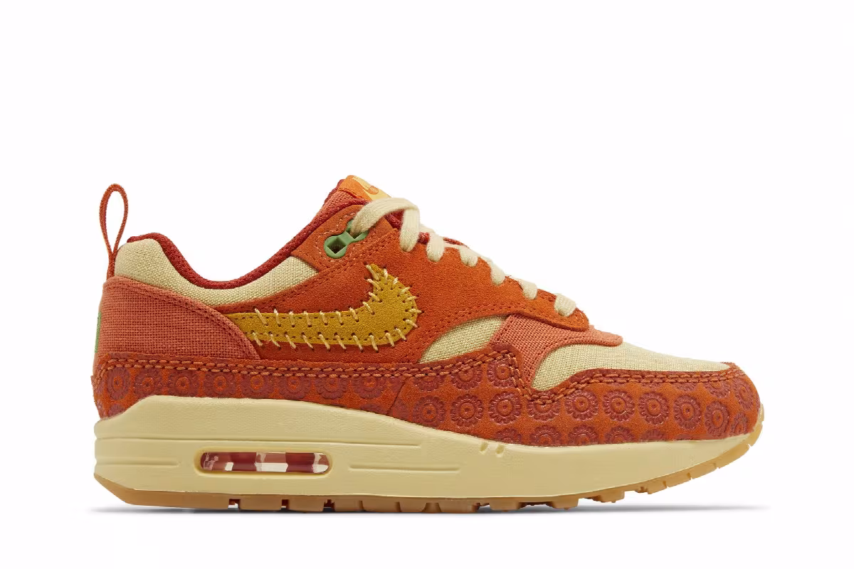Nike Women's Air Max 1 Somos Familia, view 2