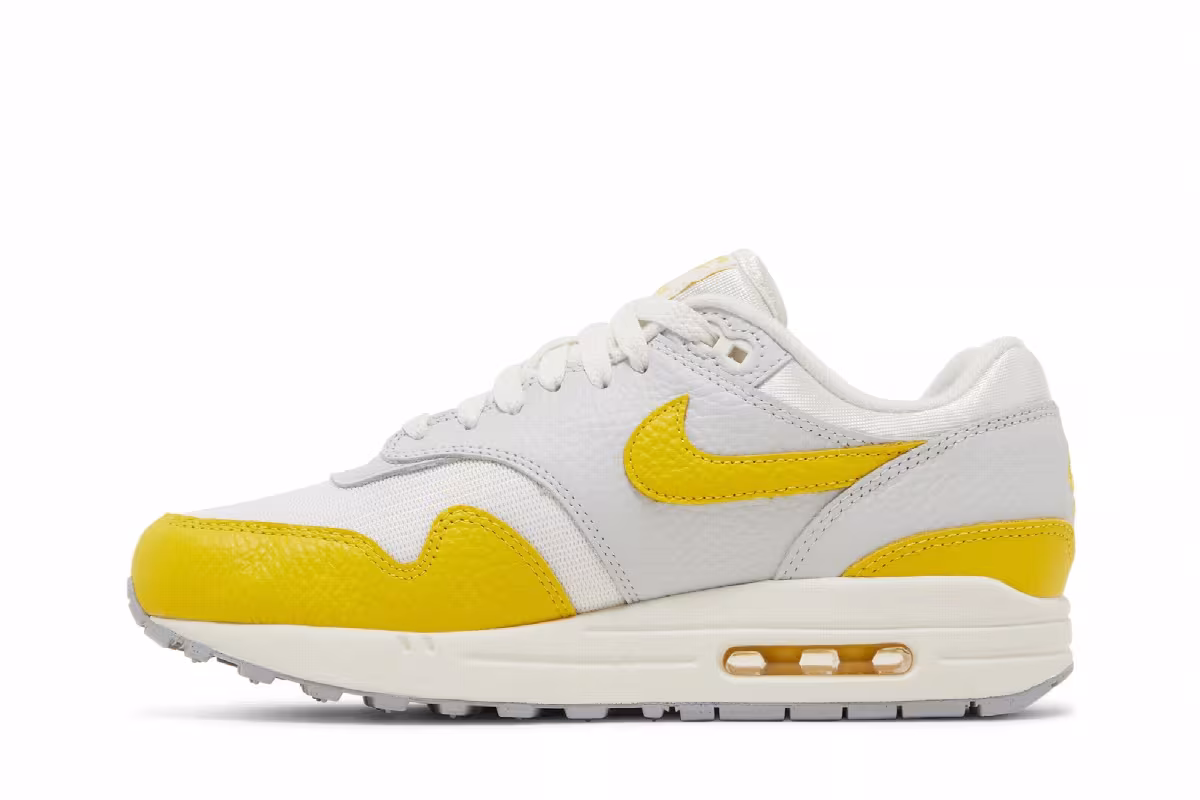 Nike Women's Air Max 1 Tour Yellow, view 4