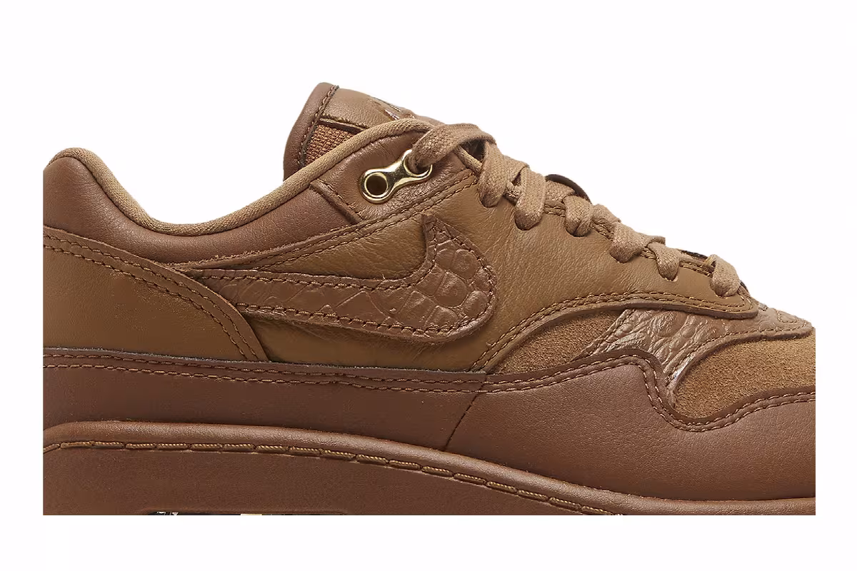 Nike Women's Air Max 1 Ale Brown, view 3