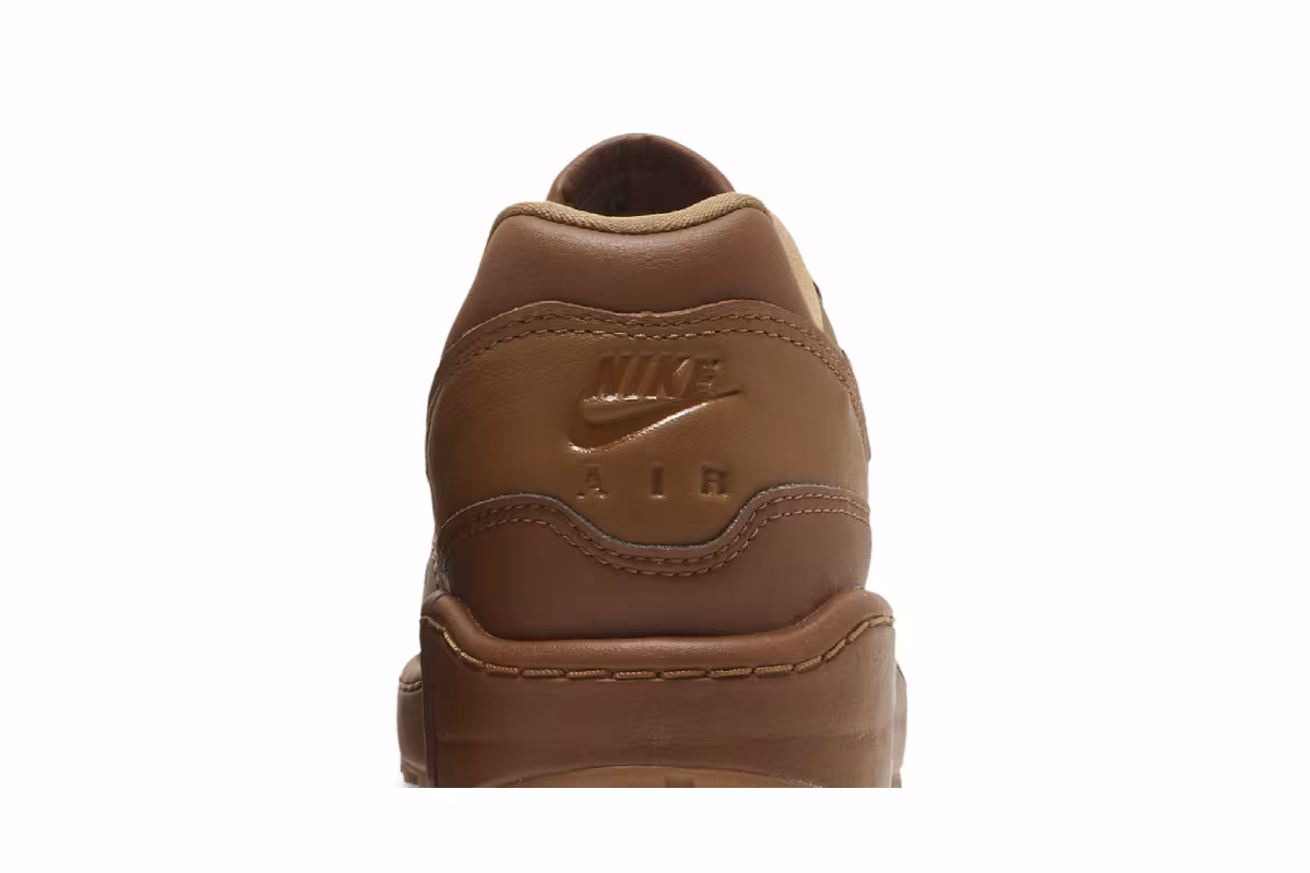 Nike Women's Air Max 1 Ale Brown, view 8