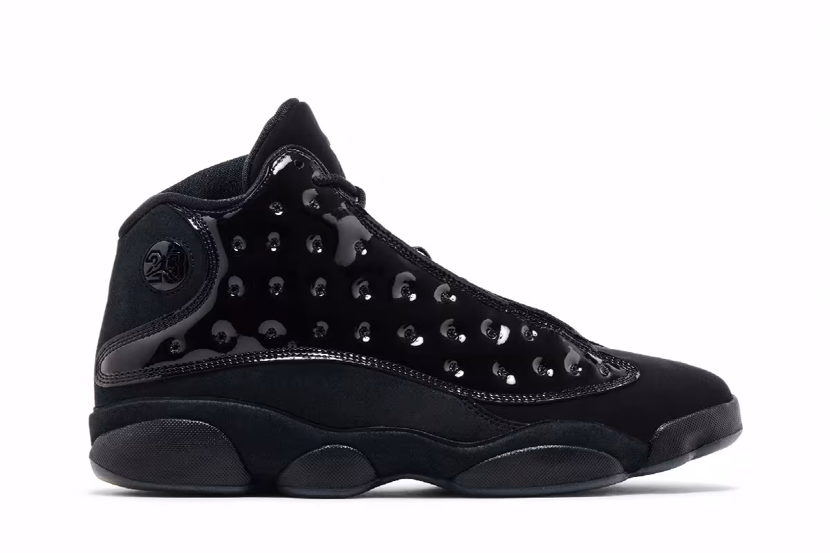 Air Jordan 13 Cap and Gown, view 2
