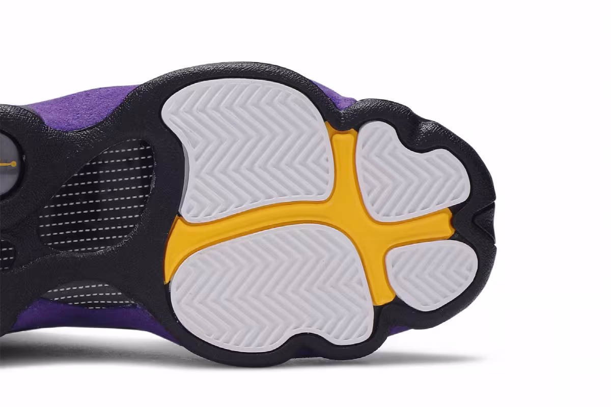 Air Jordan 13 GS Lakers, view 6