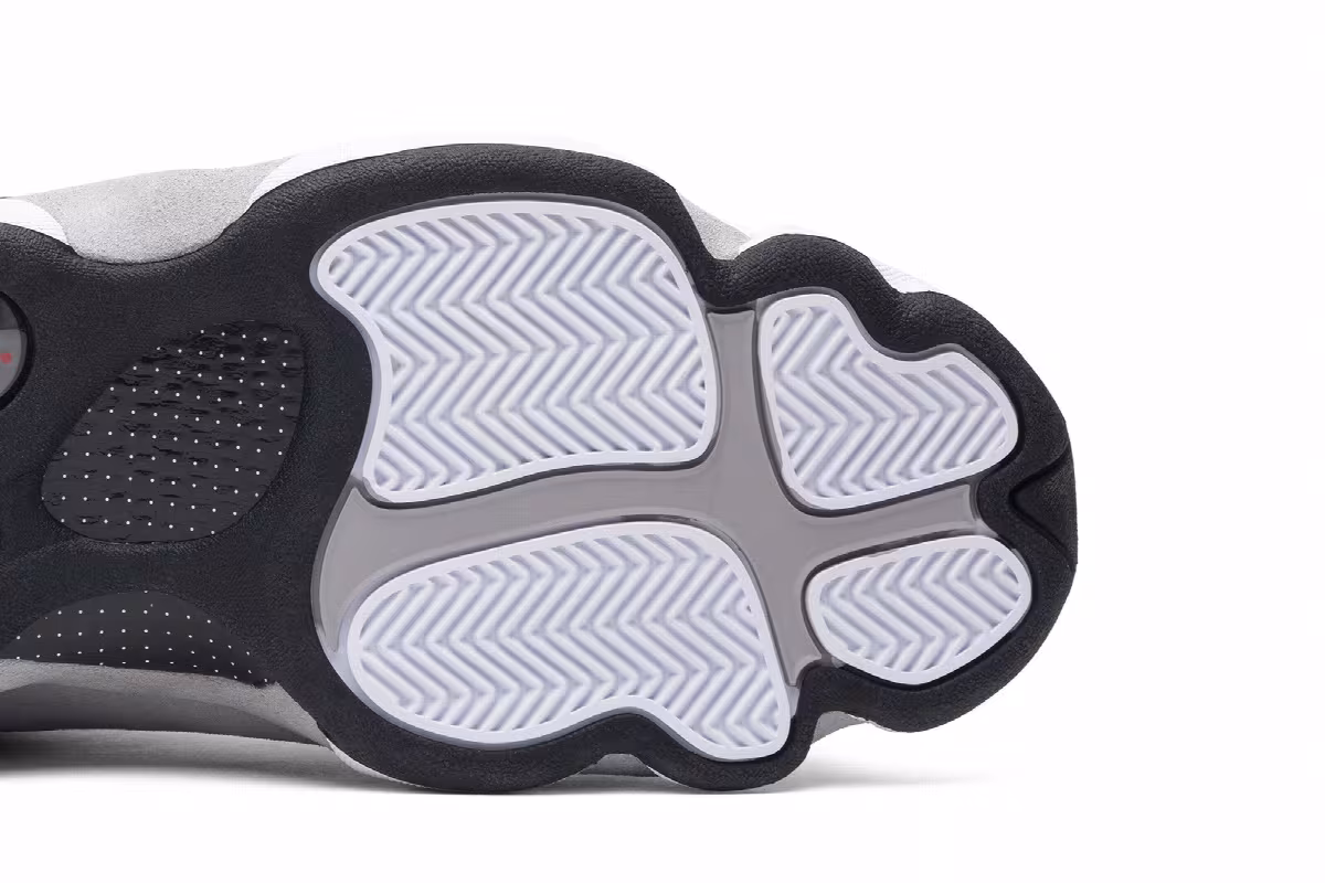 Air Jordan 13 Atmosphere Grey, view 6