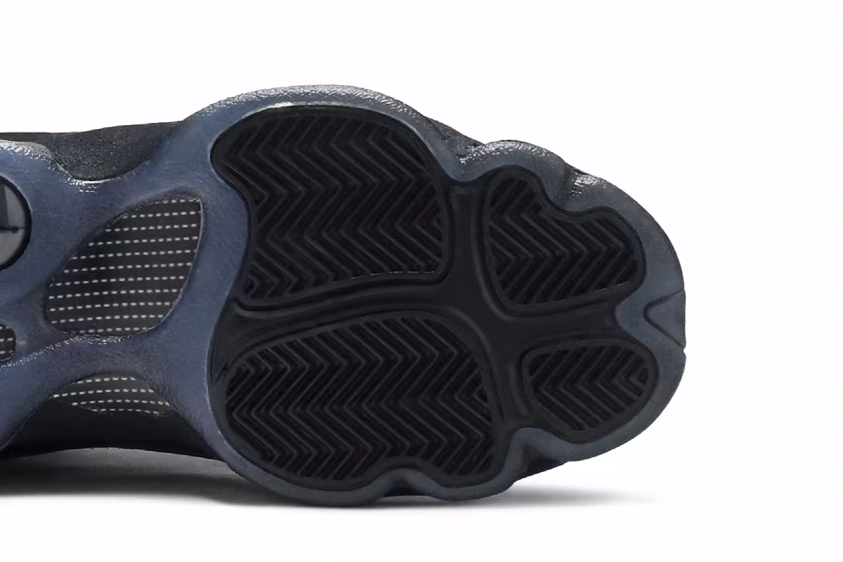 Air Jordan 13 GS Cap and Gown, view 6