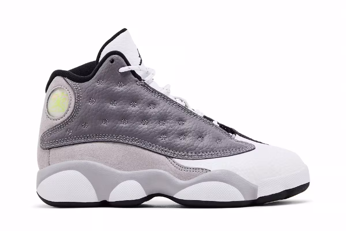 Air Jordan 13 PS Atmosphere Grey, view 2