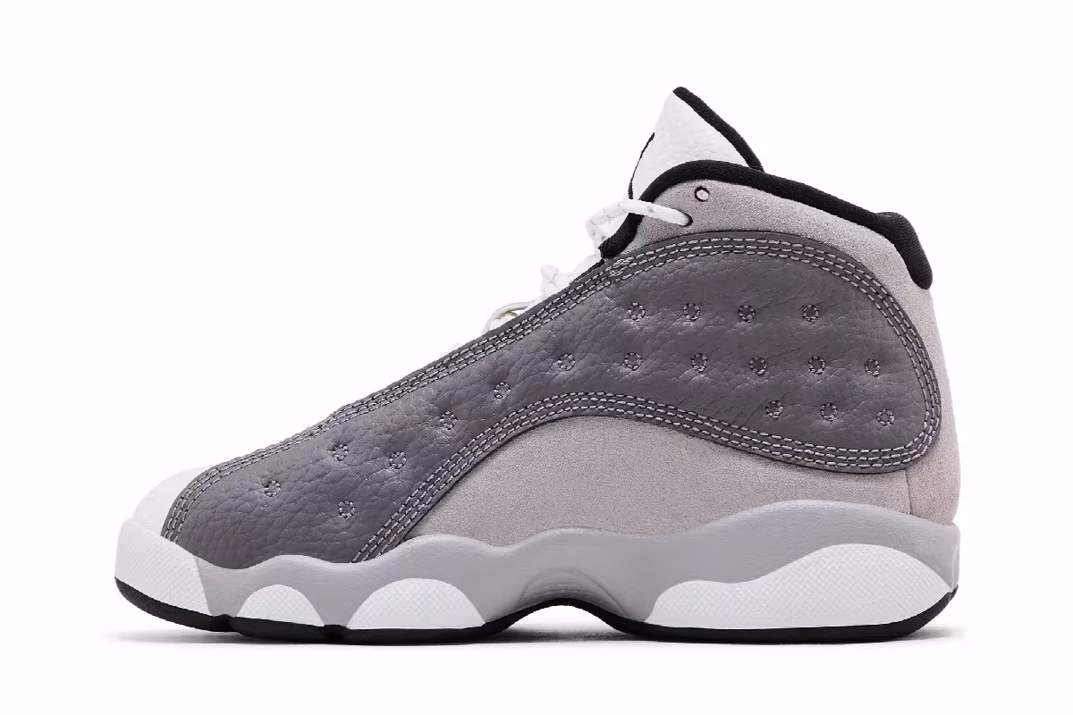 Air Jordan 13 PS Atmosphere Grey, view 4