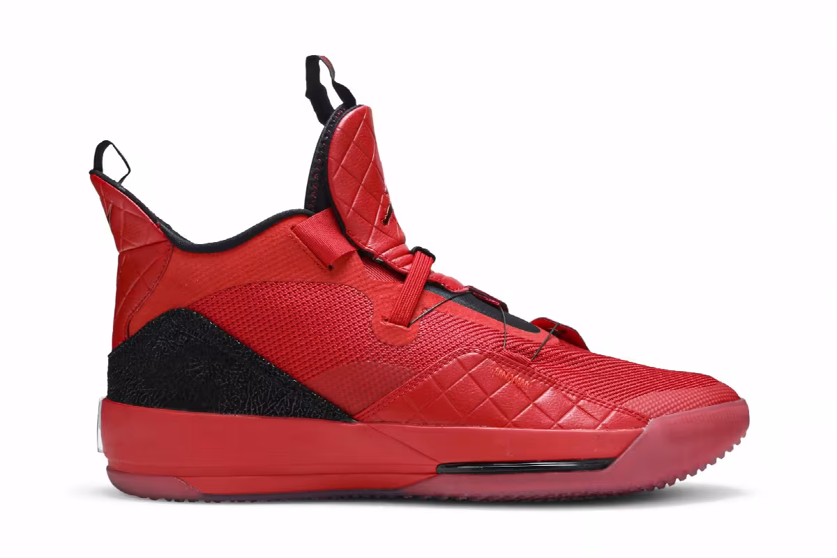 Air Jordan 33 University Red, view 2