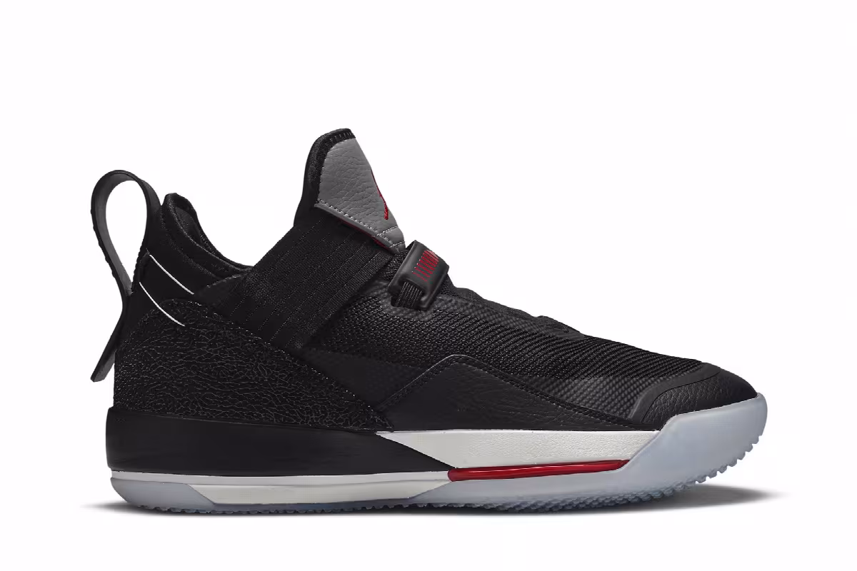 Air Jordan 33 SE Black Cement, view 2